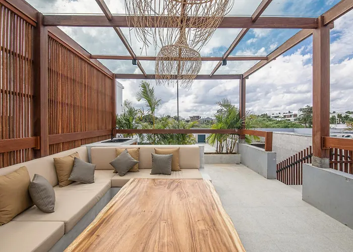 Modern 4Br Canggu Retreat Just 8Mins To The Beach