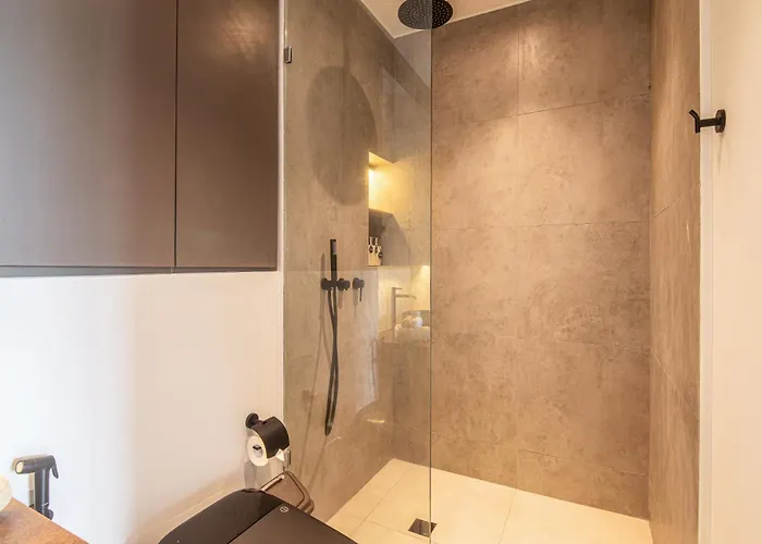 Modern 4 Bedroom Heart Of 8mins To
