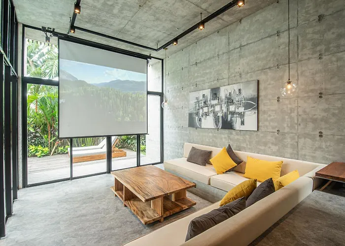 Modern 4Br Canggu Retreat Just 8Mins To The Beach