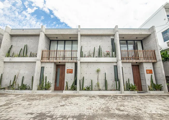 Modern 4Br Canggu Retreat Just 8Mins To The Beach Villa