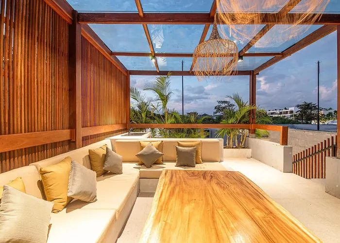 Modern 4 Bedroom Heart Of 8mins To Villa Canggu (Bali)
