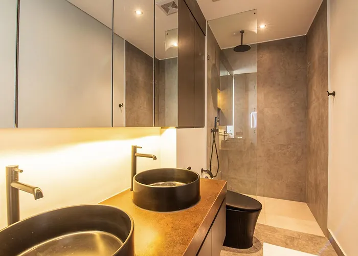 Villa Modern 4Br Canggu Retreat Just 8Mins To The Beach *