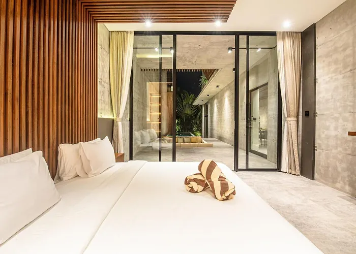 Modern 4 Bedroom Heart Of 8mins To Canggu (Bali)