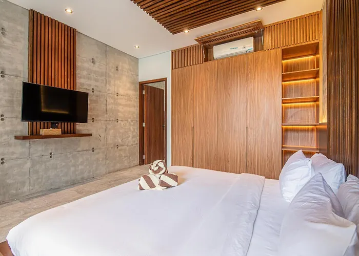 Villa Modern 4Br Canggu Retreat Just 8Mins To The Beach *